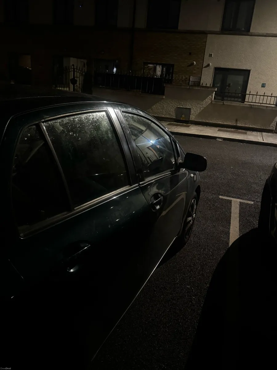 Toyota Yaris - Image 5