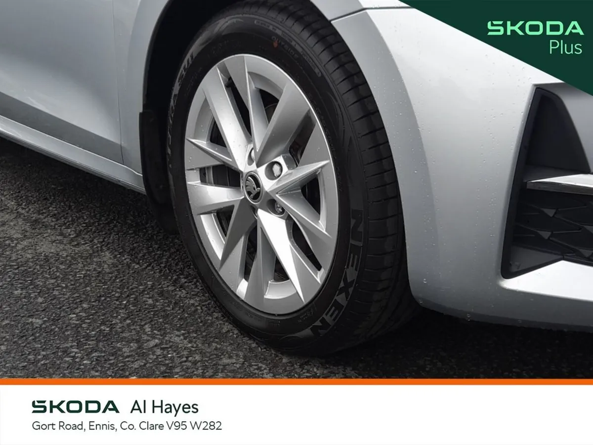 Skoda Octavia **PETROL ENGINE**SELECTION 1.5TSI 11 - Image 6
