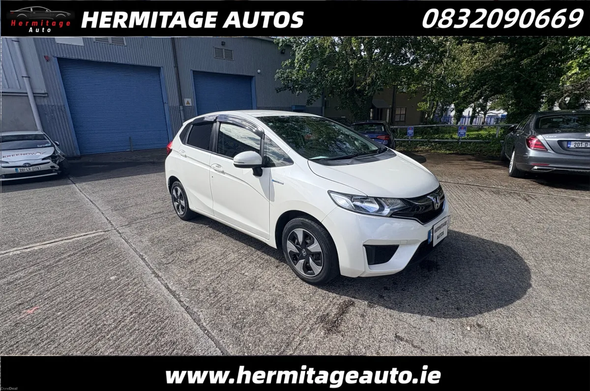 Honda Fit 1.5 Hybrid Petrol 2017 - Image 1