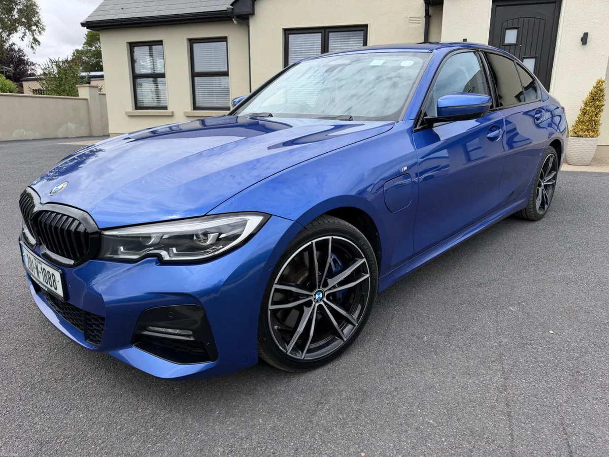 2020(201) BMW 330E M Sport Plus Petrol/Hybrid Auto - Image 2
