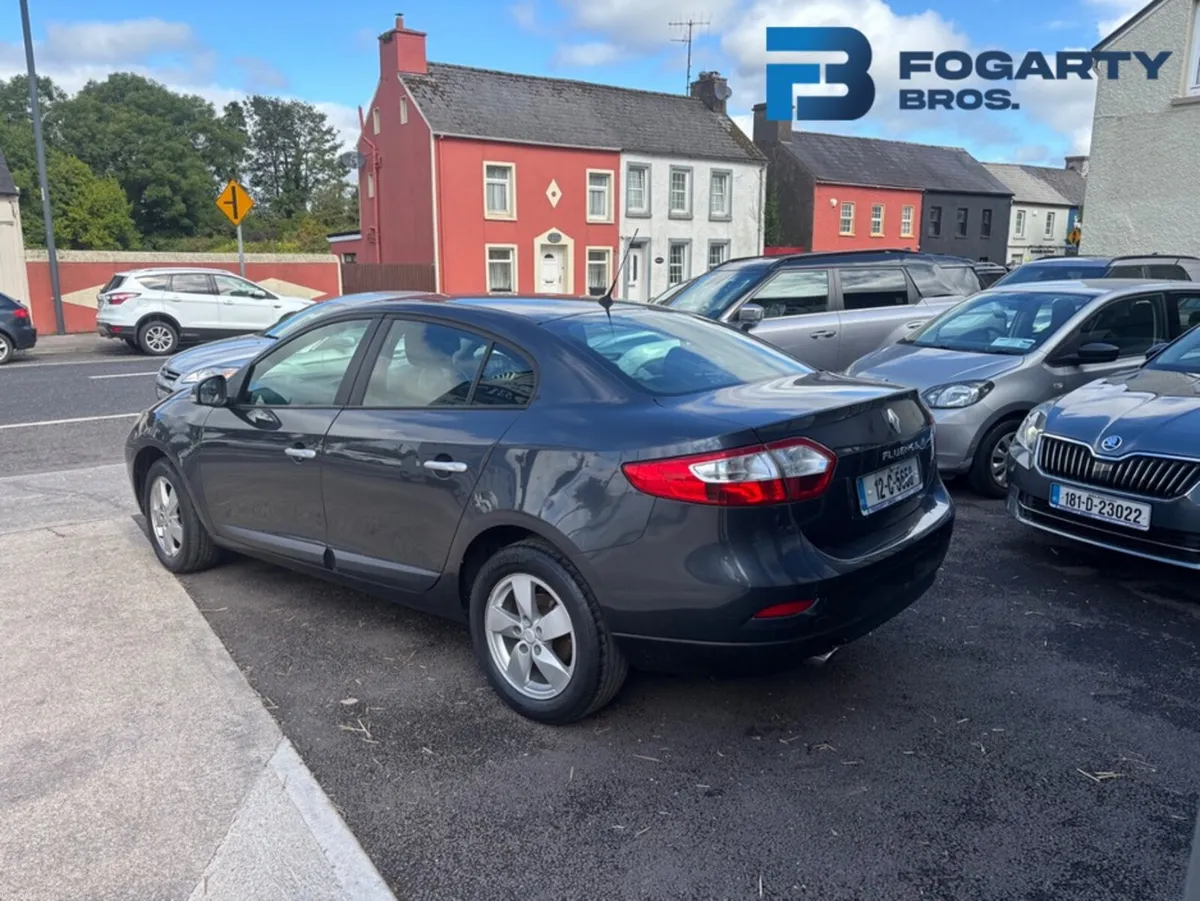 Renault Fluence 2012, 1.5 DCI 90 DYNAMIQUE 4DR - Image 5