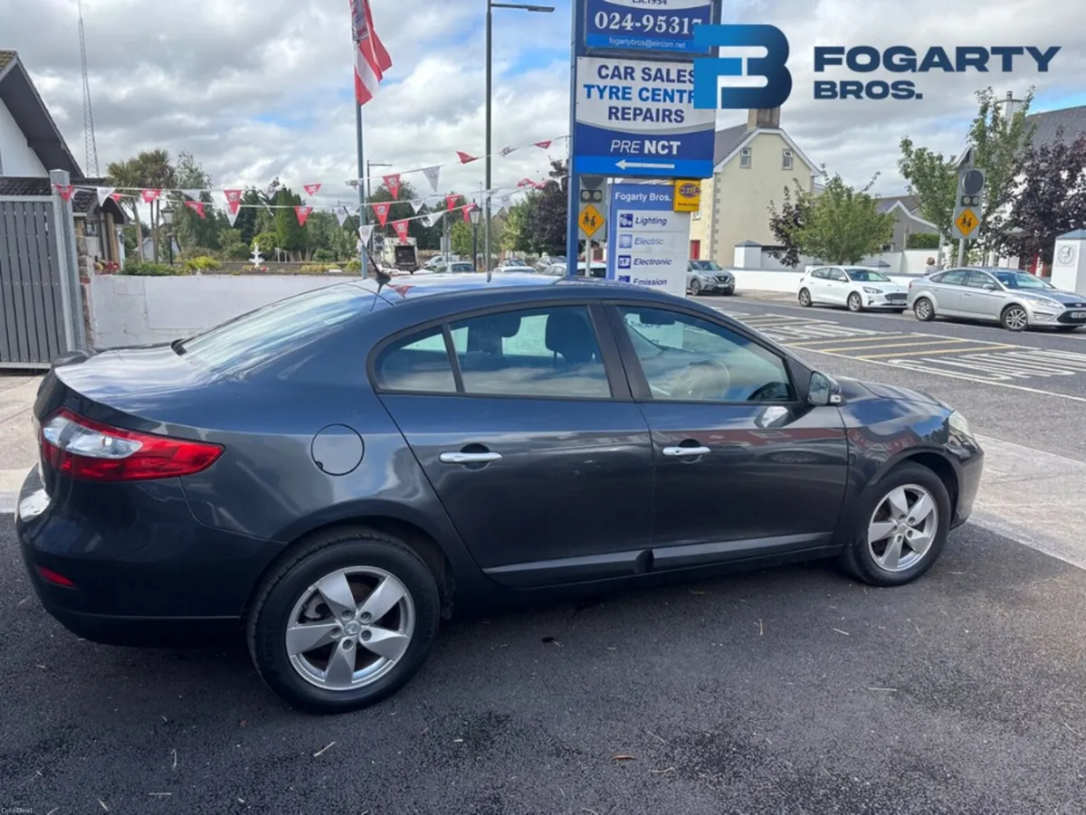 Renault Fluence 2012, 1.5 DCI 90 DYNAMIQUE 4DR - Image 4