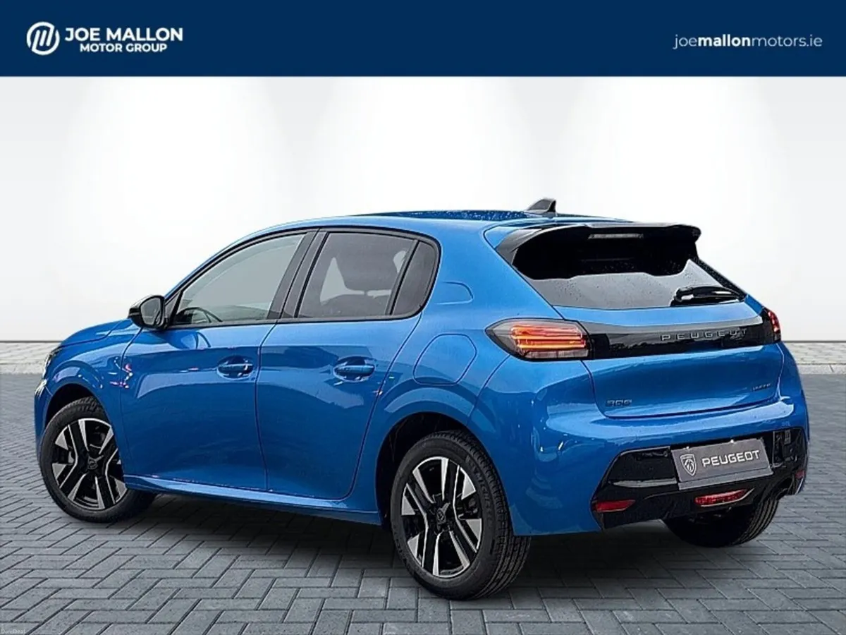 Peugeot 208 AlLLURE 1.2 HYBRID 110BHP e-DCS6 - Image 2