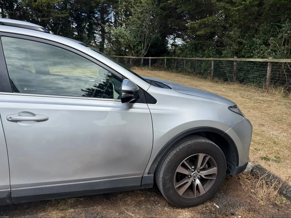 Toyota RAV4 2016 - Image 5