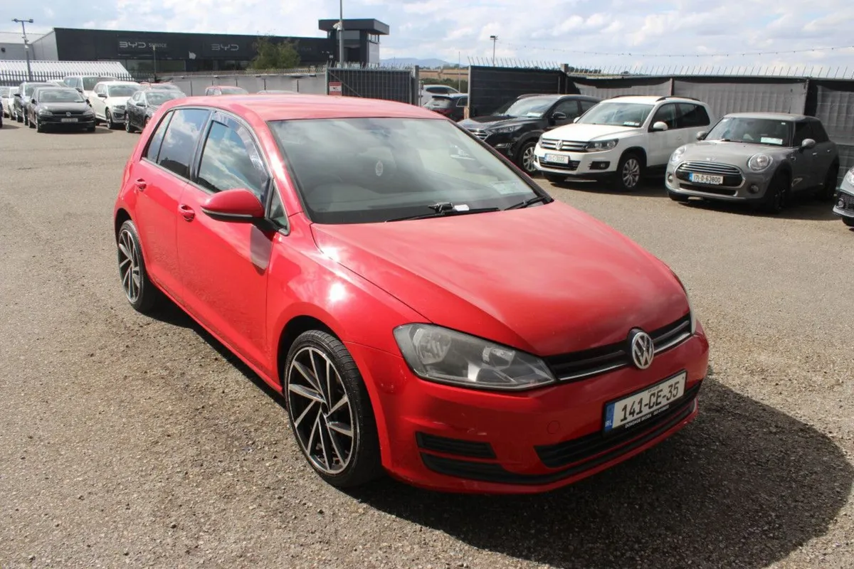 Volkswagen Golf 1.6 TDI 105HP TRENDLINE - TENDER 7 - Image 1