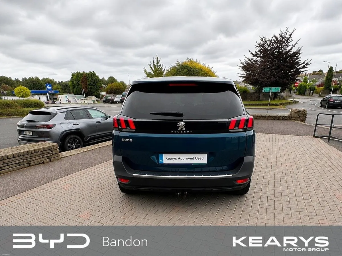 Peugeot 5008 1.2 PureTech 130bhp Auto Allure - Image 5