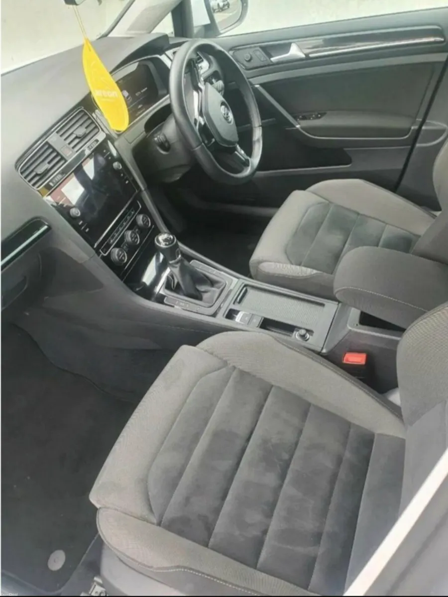 Car - Image 4