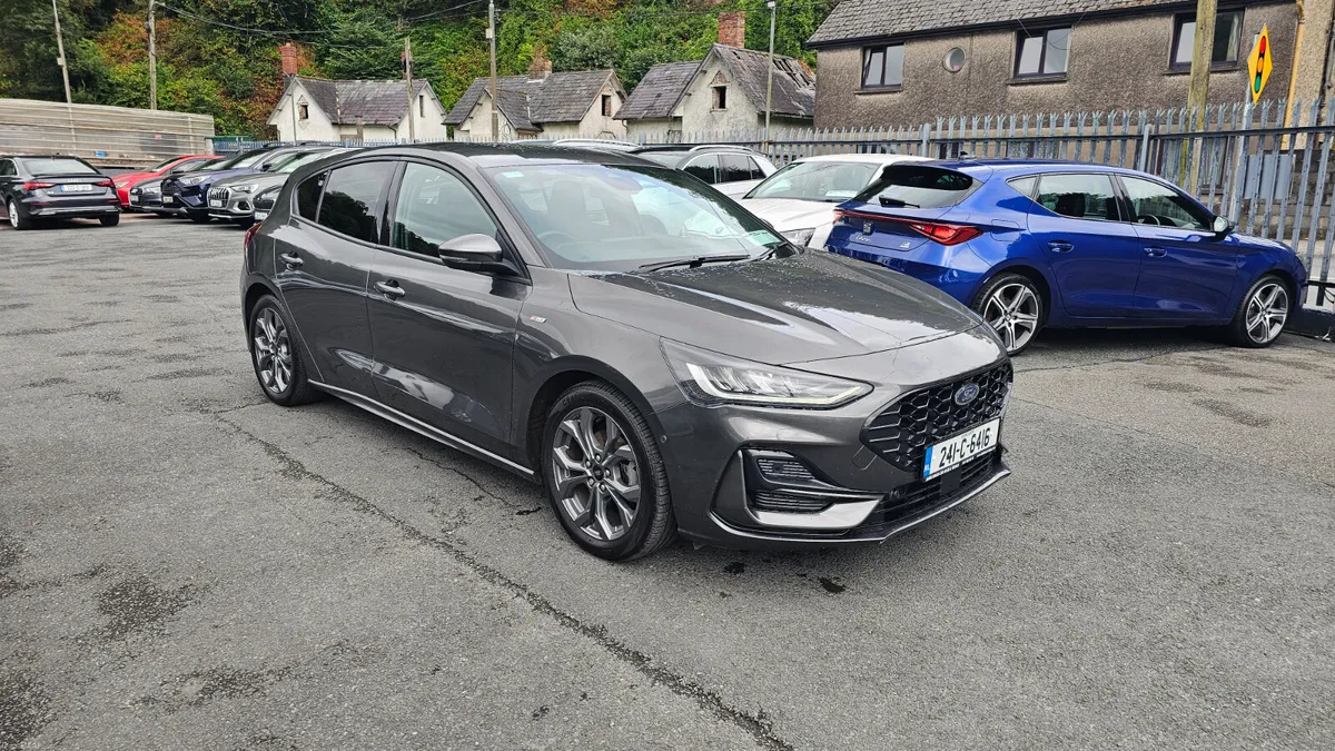 Ford Focus 2024 ST LINE 1.0 - Image 2