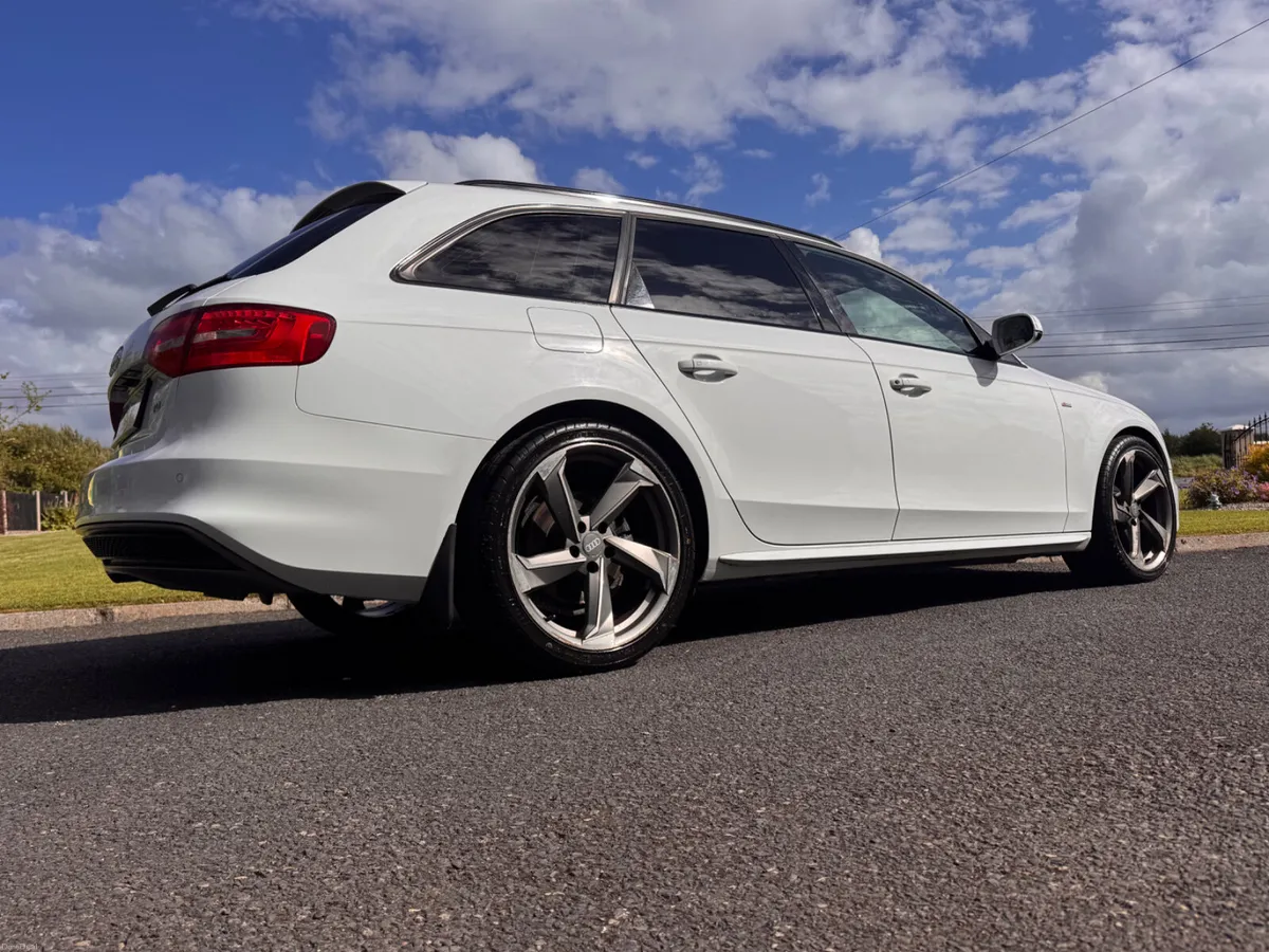 2015 Audi A4 S-line Black Edition - Image 2