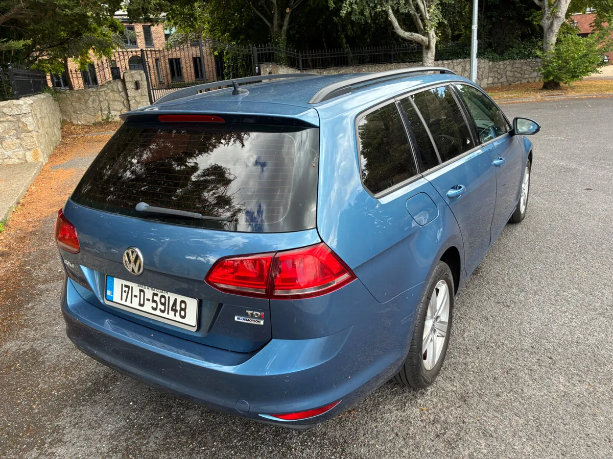 Volkswagen Golf Estate Diesel - Image 5