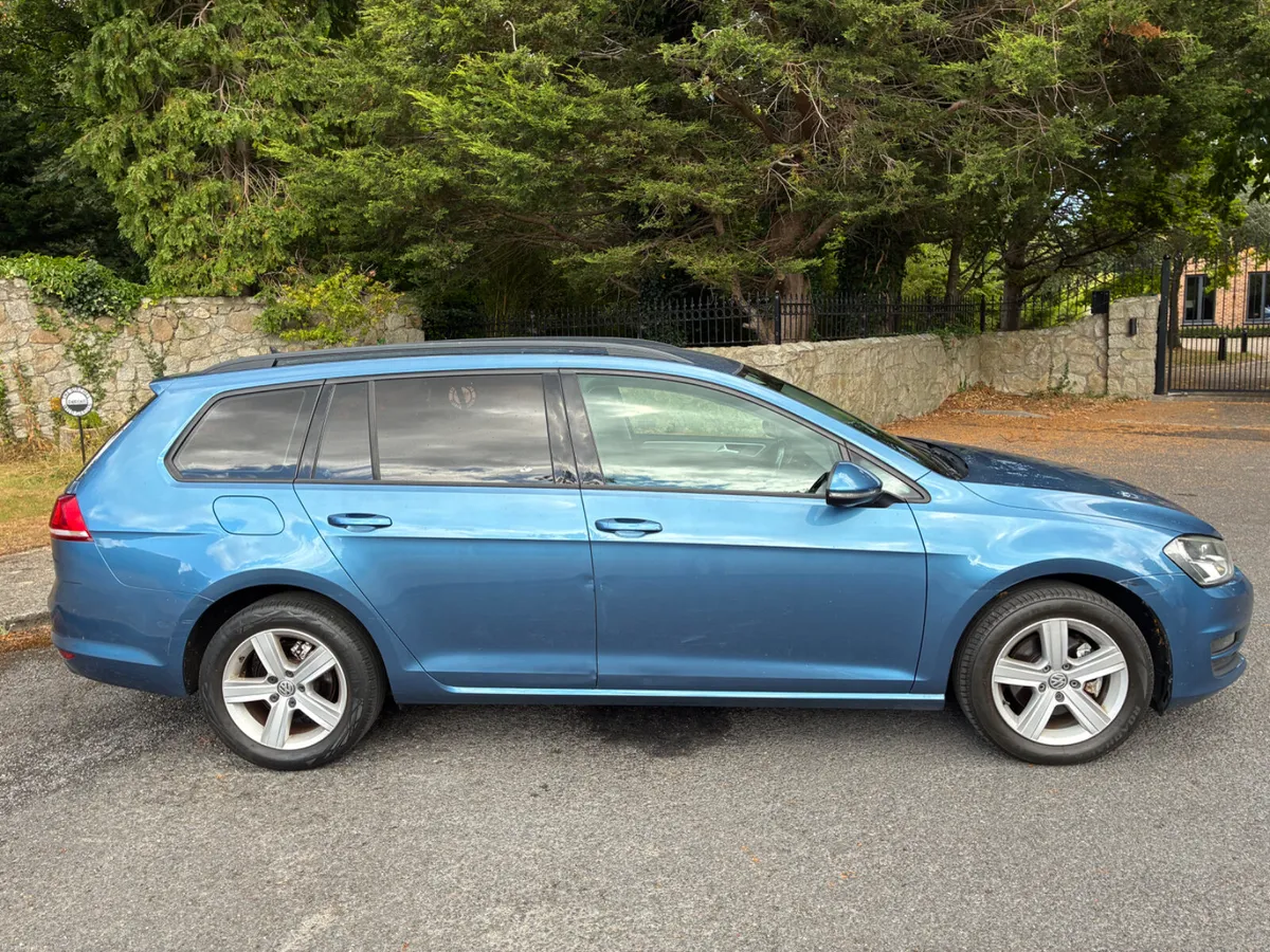 Volkswagen Golf Estate Diesel - Image 4