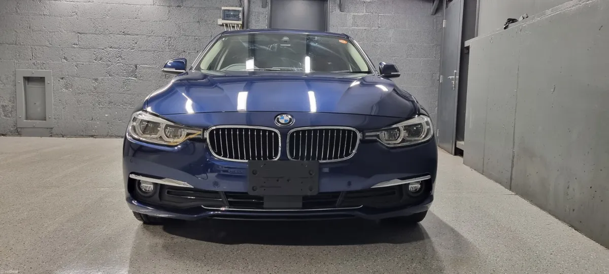 2018 BMW 320d Luxury Automatic  78,000km  Metallic - Image 3