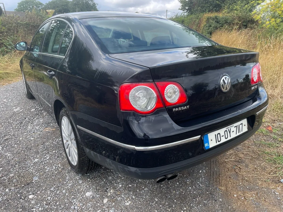 Volkswagen Passat 2.0 Diesel Leather - Image 4