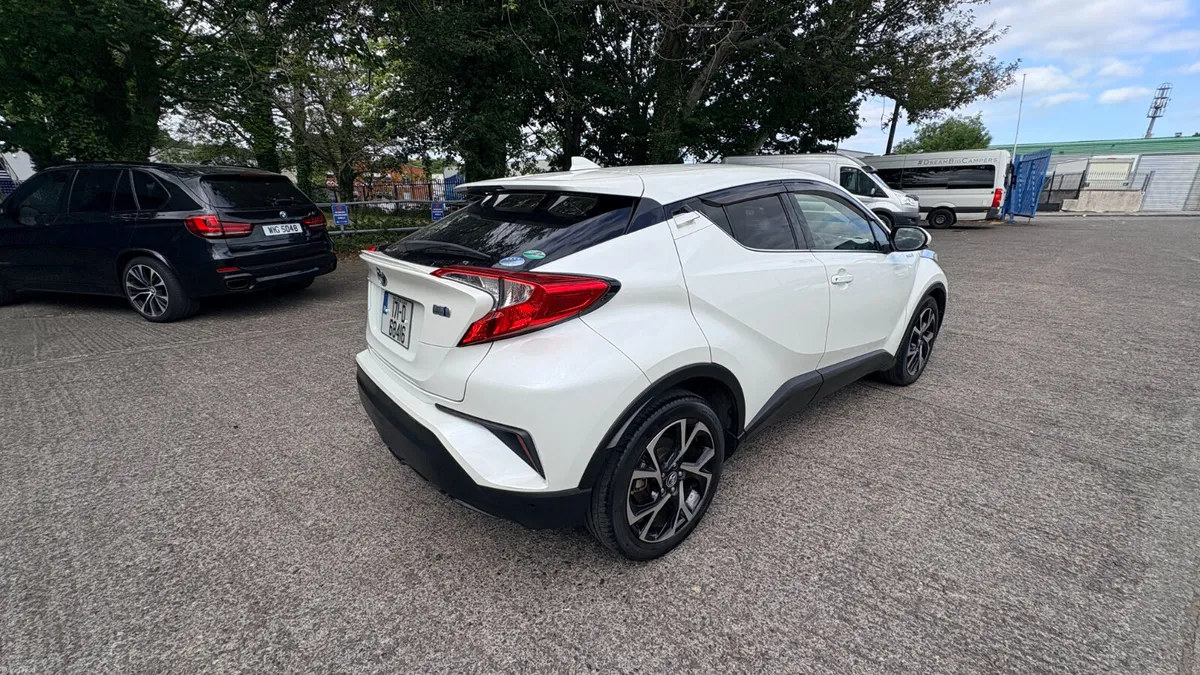 Toyota C-HR 1.8 Hybrid Petrol 2017 - Image 4