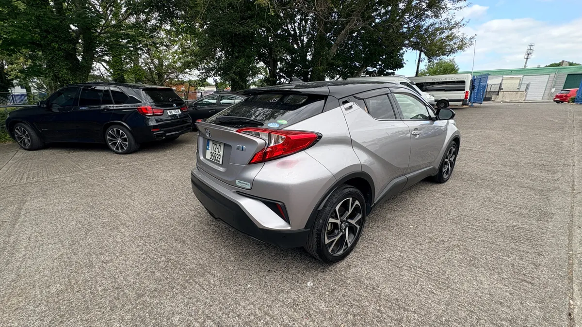 Toyota C-HR 1.8 Hybrid petrol 2017 - Image 6
