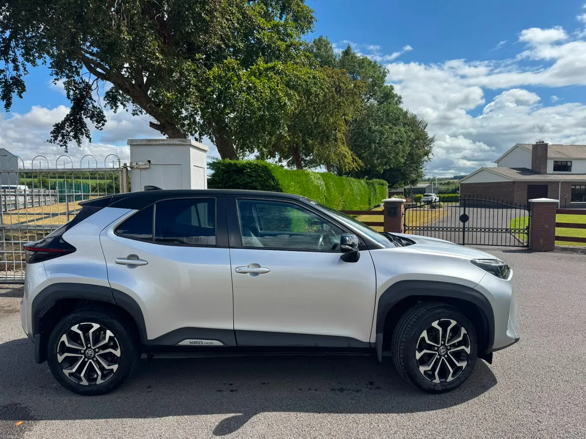 Toyota Yaris Cross Luna Sport 2022 - Image 3