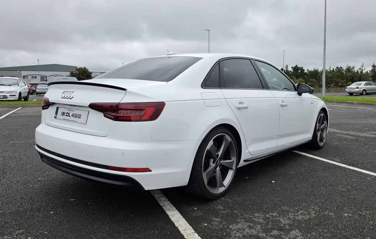 Audi A4 S Line Black Edition - Image 4