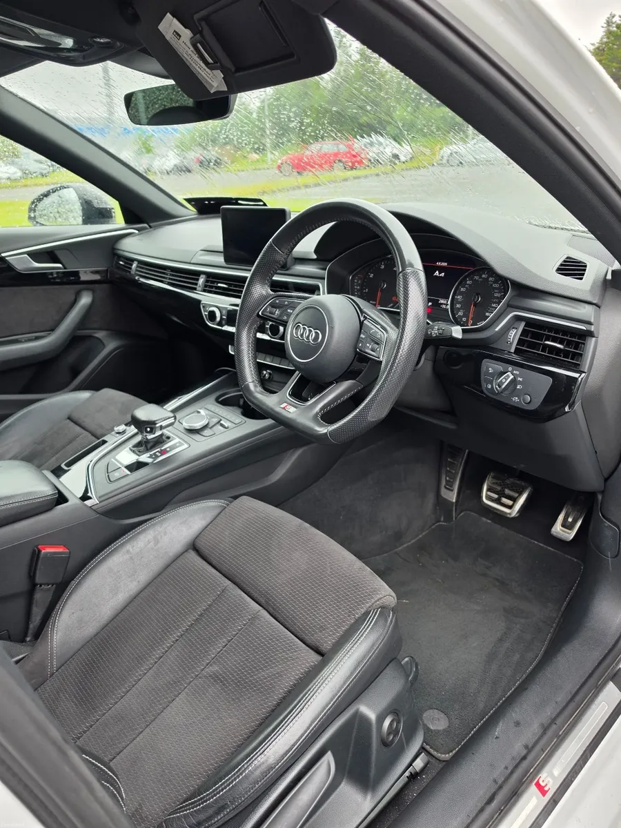Audi A4 S Line Black Edition - Image 6