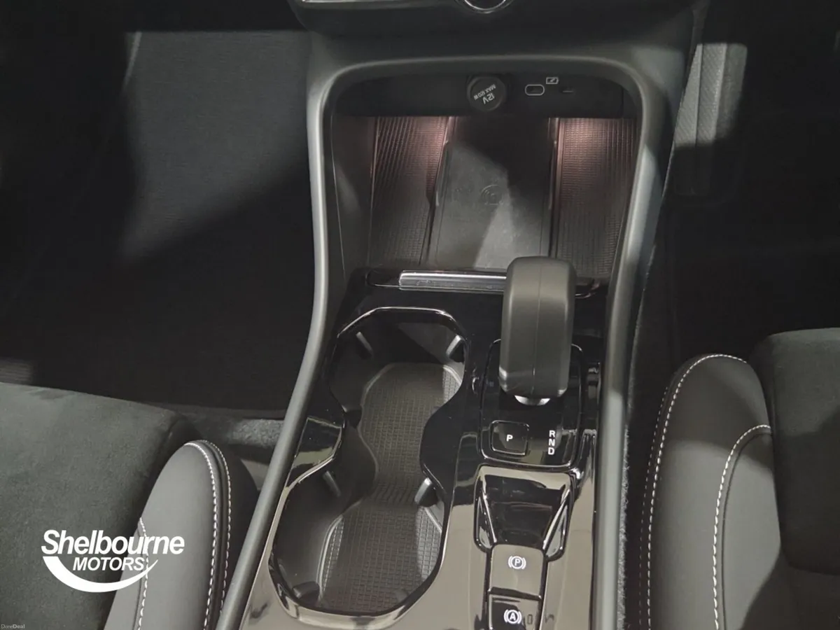 Volvo XC40 B3 PLUS - Image 6