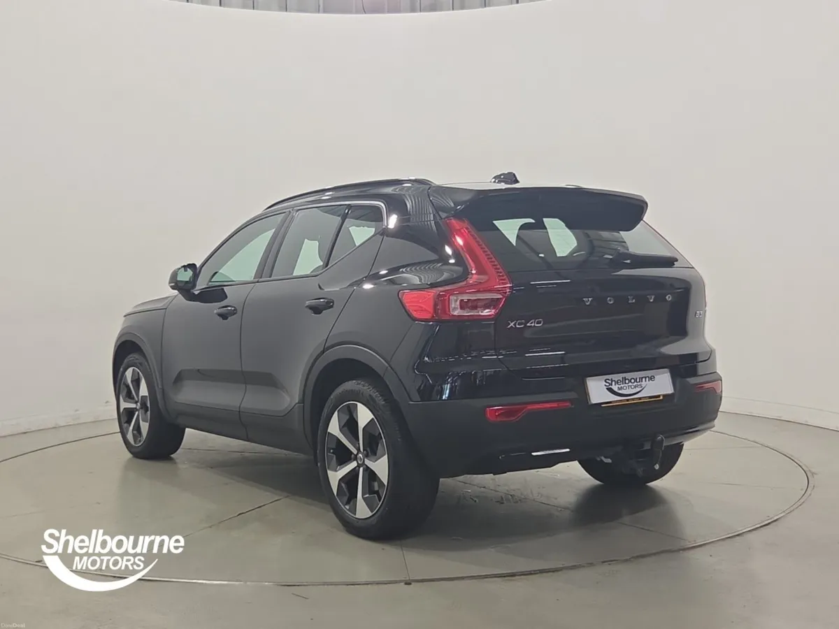 Volvo XC40 B3 PLUS - Image 2
