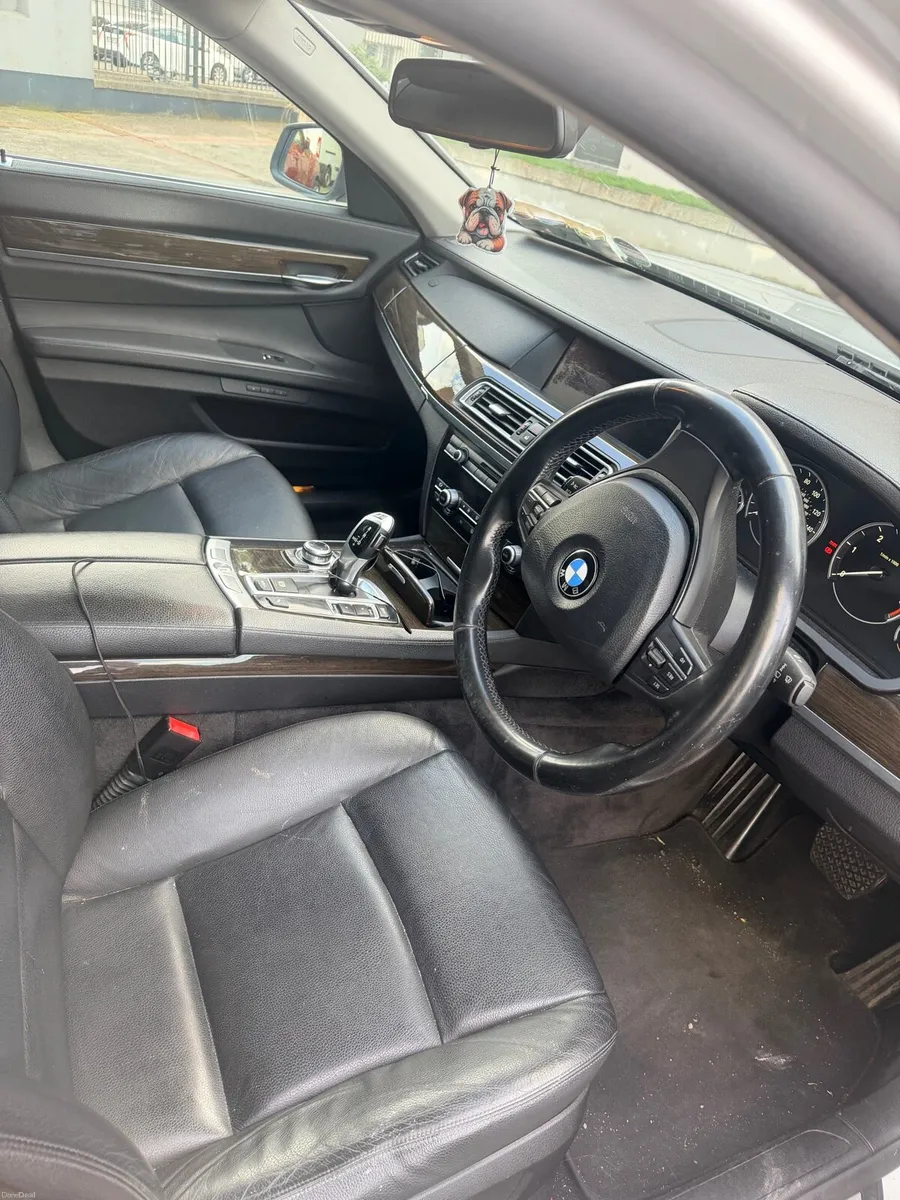Bmw 730d - Image 4