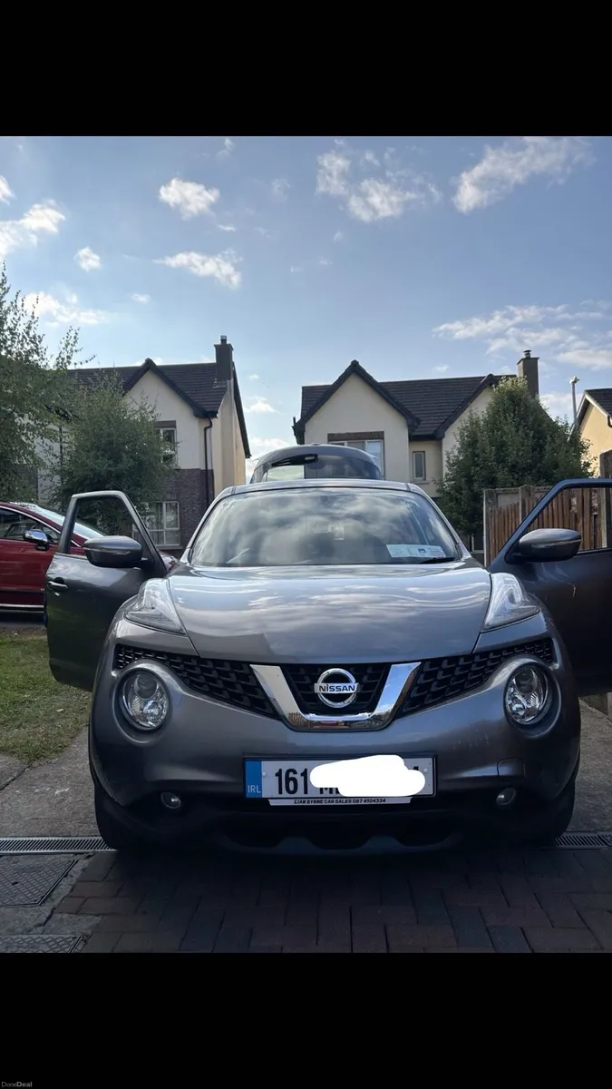 Automatic 2016 Nissan juke - Image 1