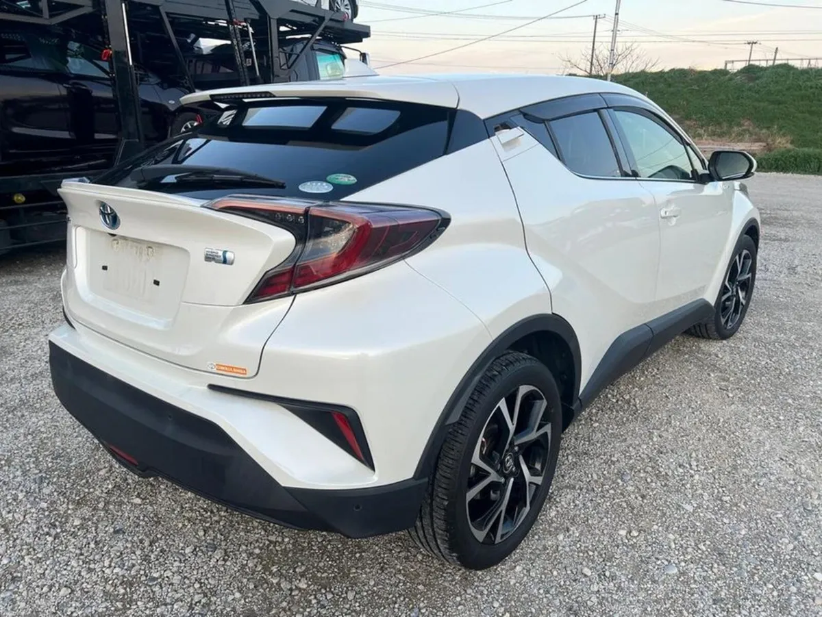 Toyota C-HR G Leather seats - Image 3