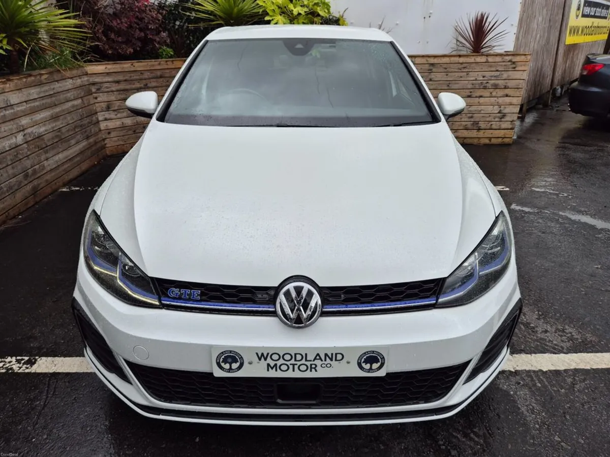 Volkswagen Golf GTE 1.4 TSI PHEV / BASE GRADE SPOR - Image 4