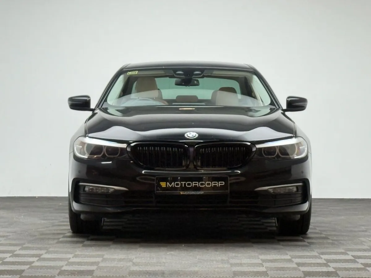 BMW 5-Series 520D SE AUTO - Image 2