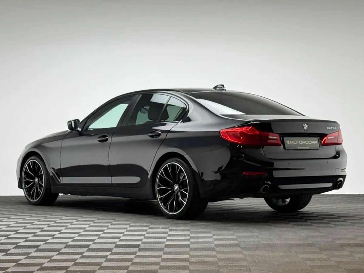 BMW 5-Series 520D SE AUTO - Image 5