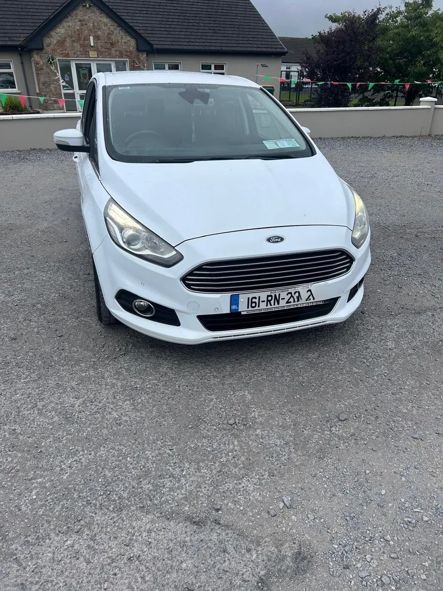 Ford S-Max 2016 - Image 1