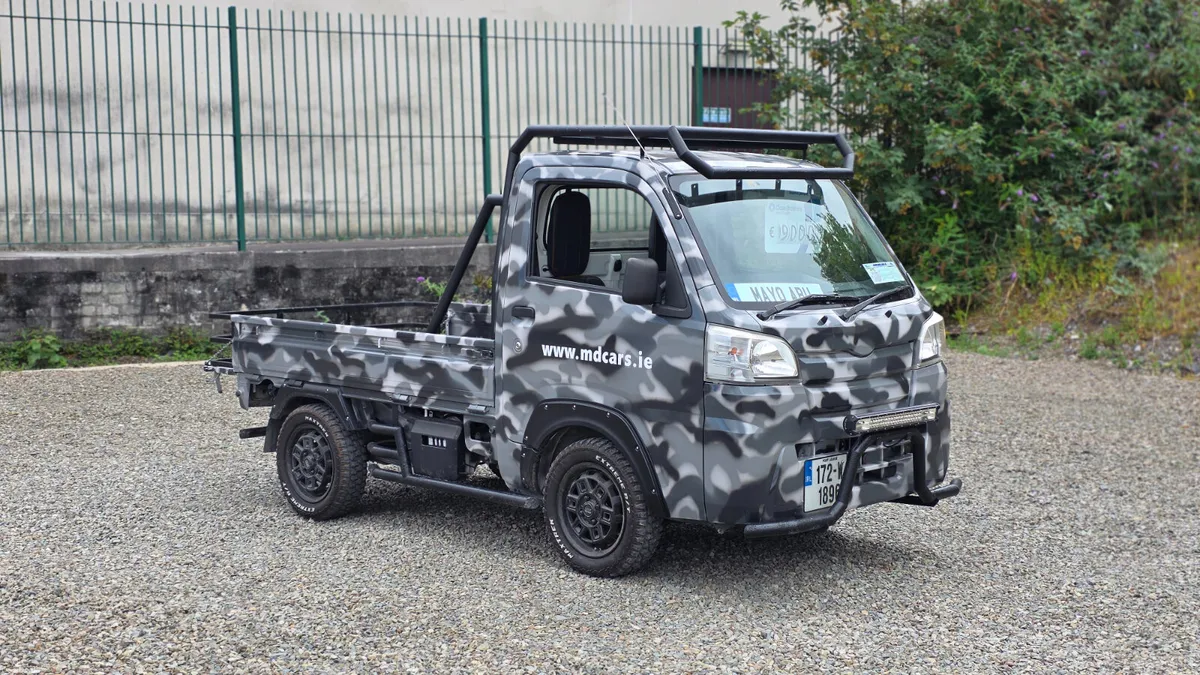 2017 Daihatsu Hijet Plus Vat - Image 1