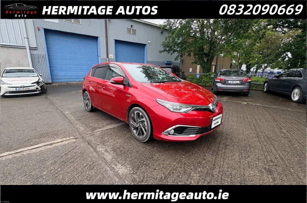 Toyota Auris 1.8 Hybrid 2016 - Image 1