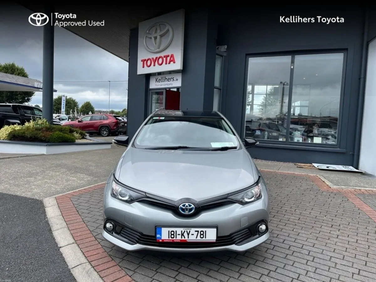 Toyota Auris HYBRID LUNA SPORT 4DR AUTO - Image 5
