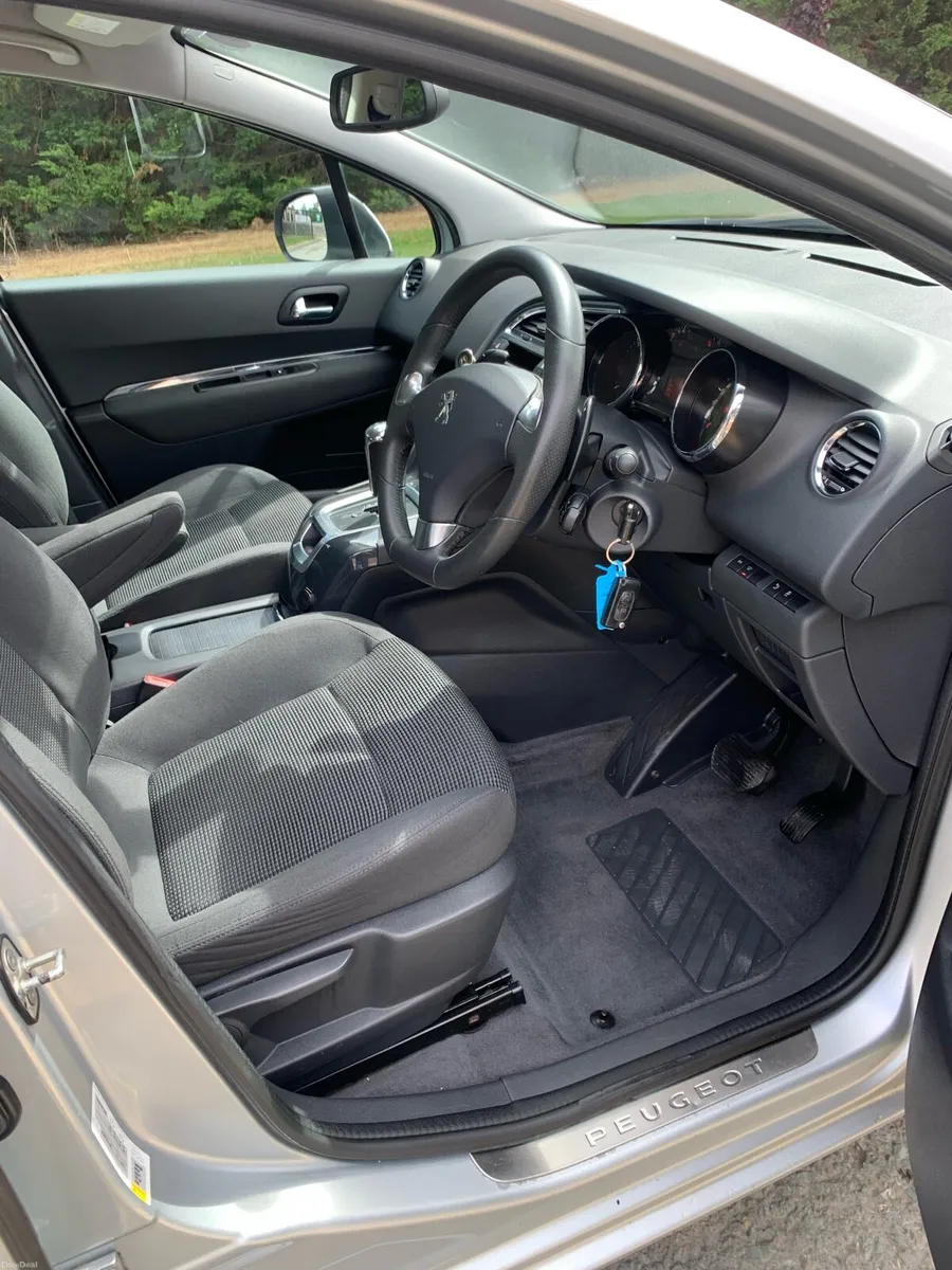 2014 Peugeot 5008 diesel, Nct 3/27, tax 7/26 - Image 5