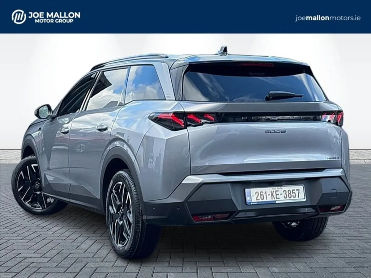 Peugeot 5008 1.2 MHEV 145bhp E-DCS6 GT Exclusive * - Image 2
