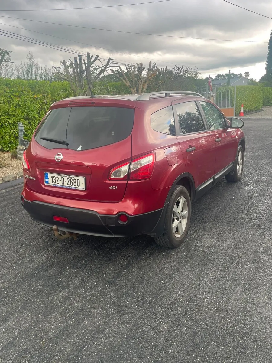 132 Nissan Qashqai +2 - Image 4
