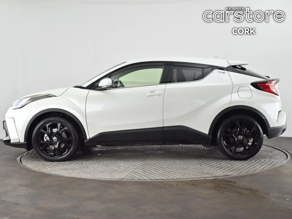 Toyota C-HR 1.8 HYBRID Auto - Image 6
