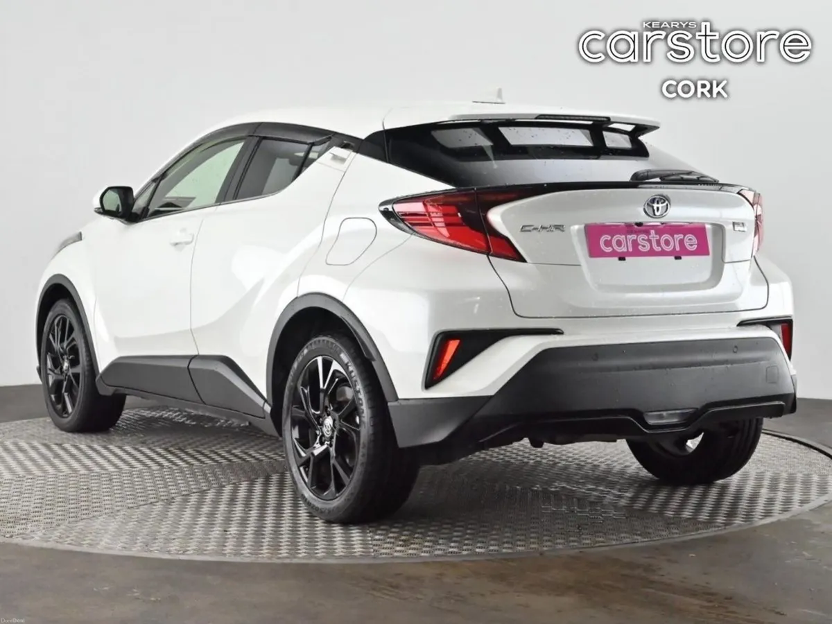 Toyota C-HR 1.8 HYBRID Auto - Image 3