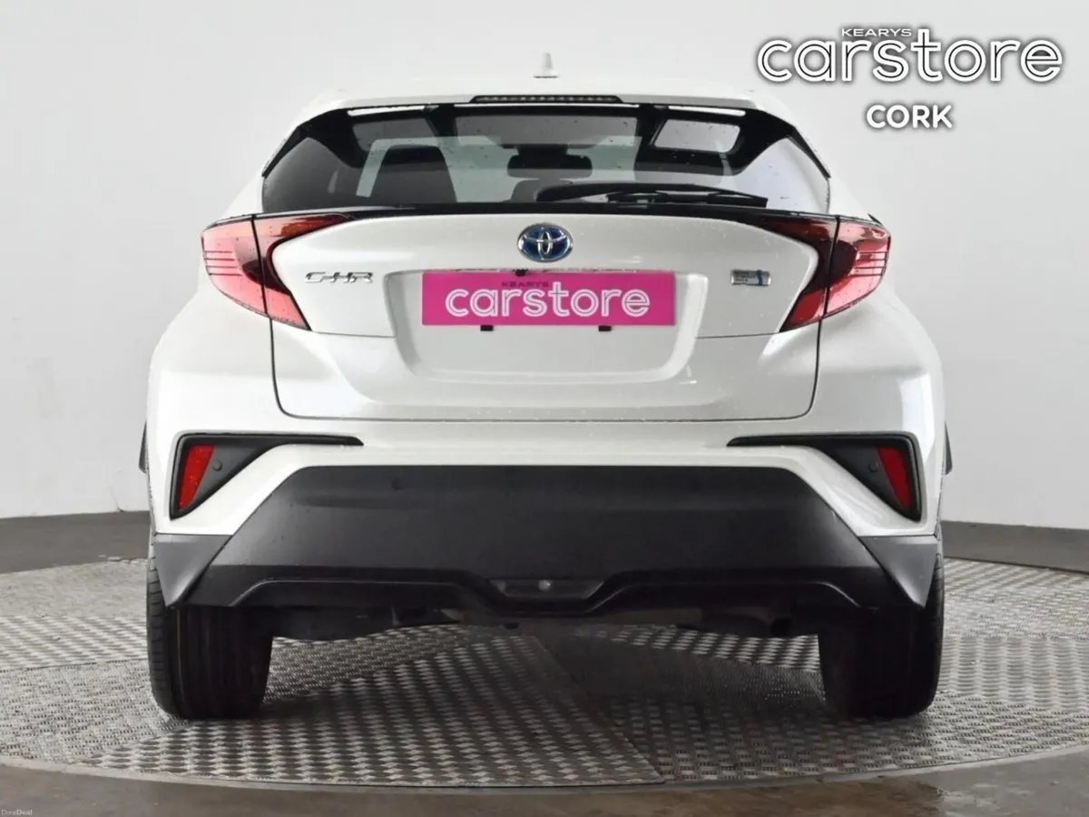 Toyota C-HR 1.8 HYBRID Auto - Image 4
