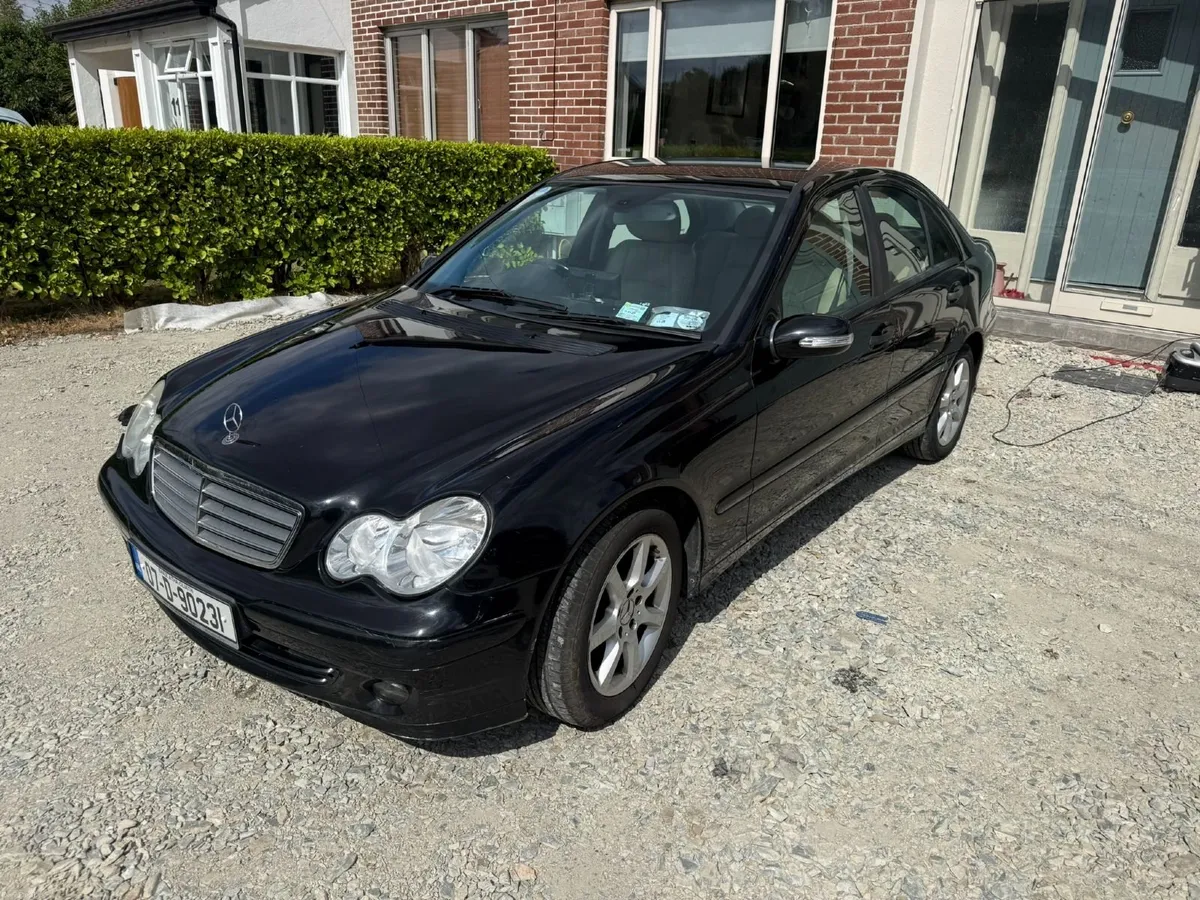 Mercedes-Benz C-Class 2007 - Image 3