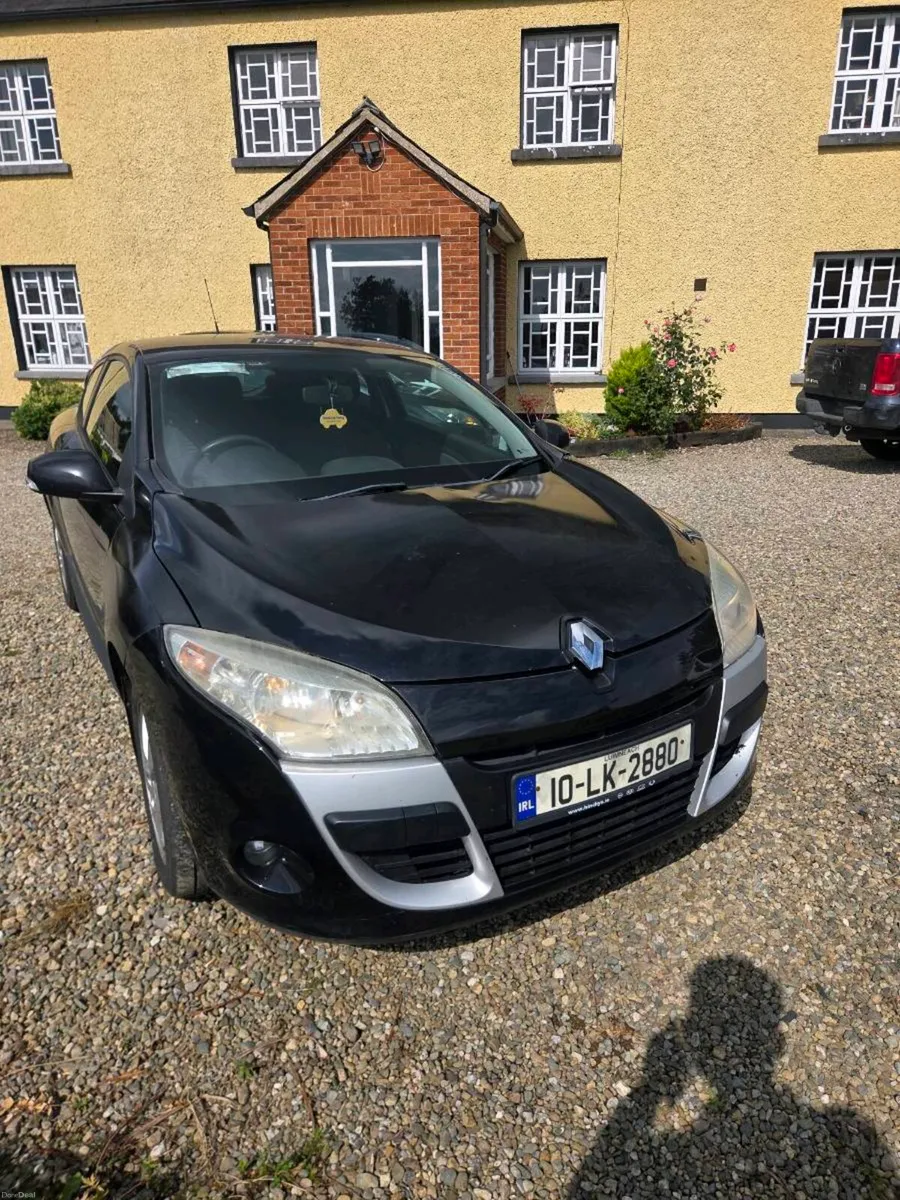 2010 Renault Megane - Image 2