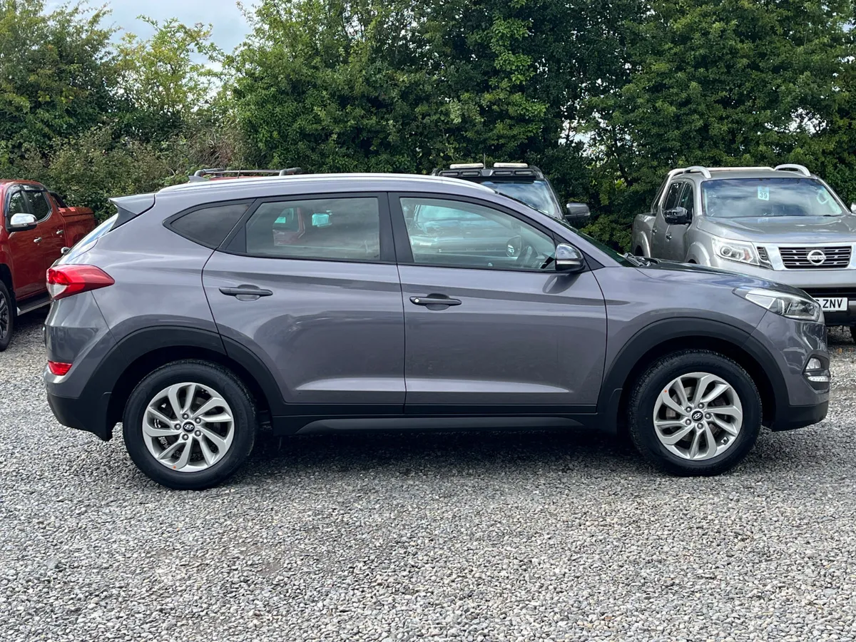 2016 HYUNDAI TUSCON 1.7 *NEW NCT* - Image 6
