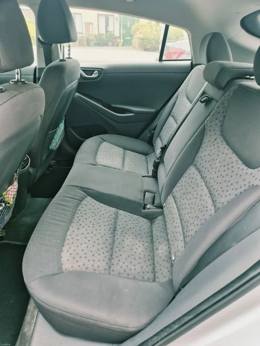 Hyundai IONIQ 2017 - Image 6
