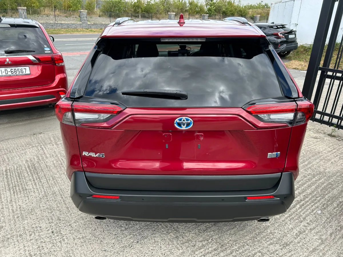 TOYOTA RAV 4 2021, 2.5 HYBRID AUTO LOW KMS - Image 6