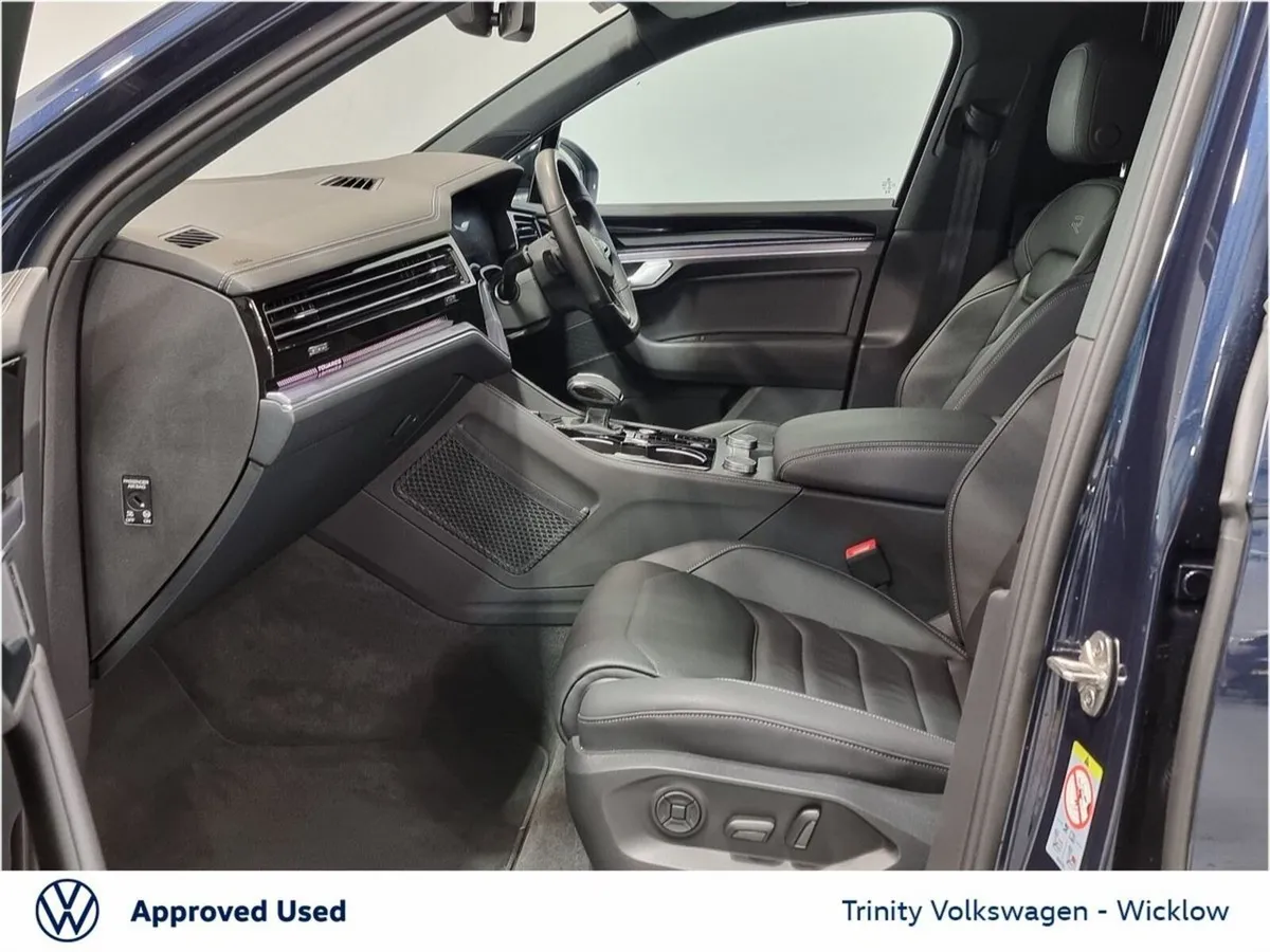 Volkswagen Touareg ** COMMERCIAL **  R-LINE ** 3.0 - Image 4