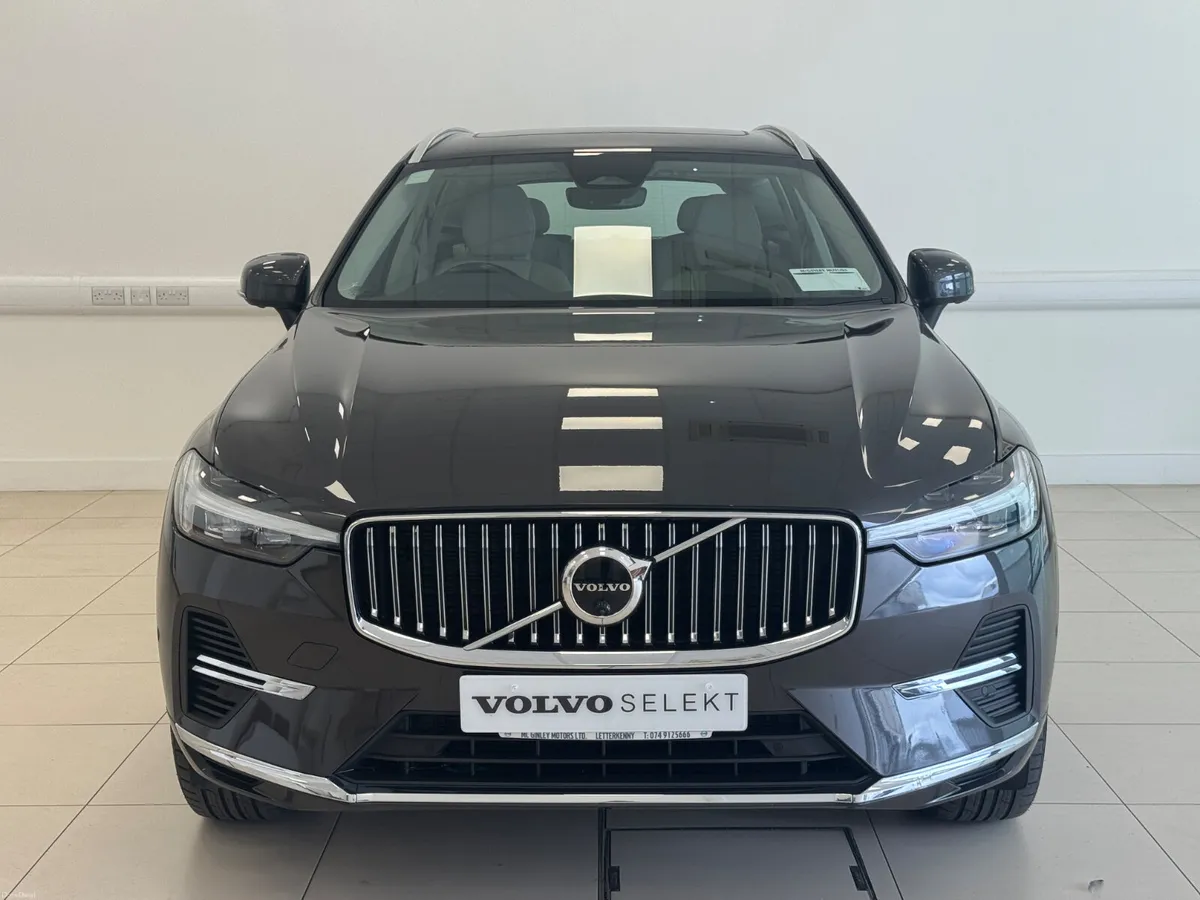 Volvo XC60 2023 - Image 2
