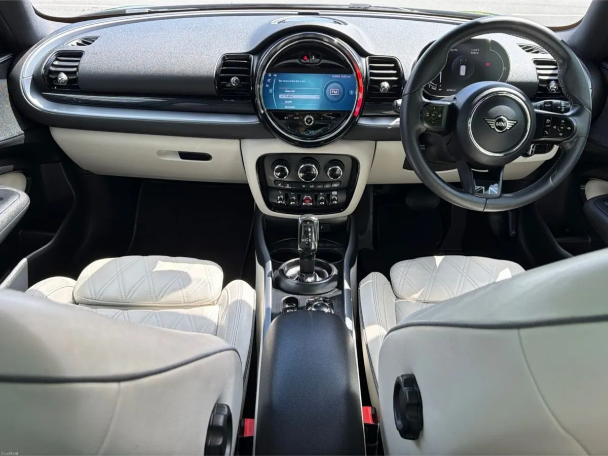 Mini Clubman Cooper Exclusive - Image 4