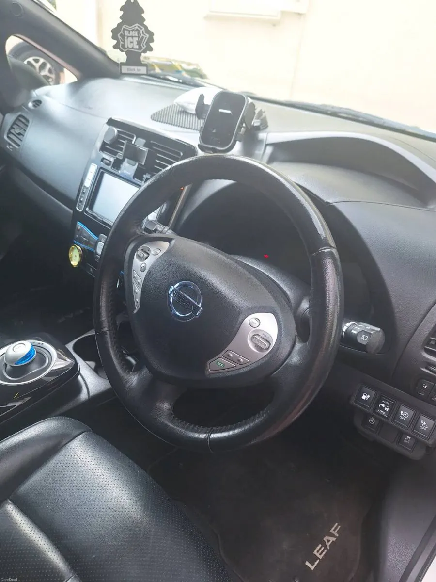 Nissan Leaf - Image 4