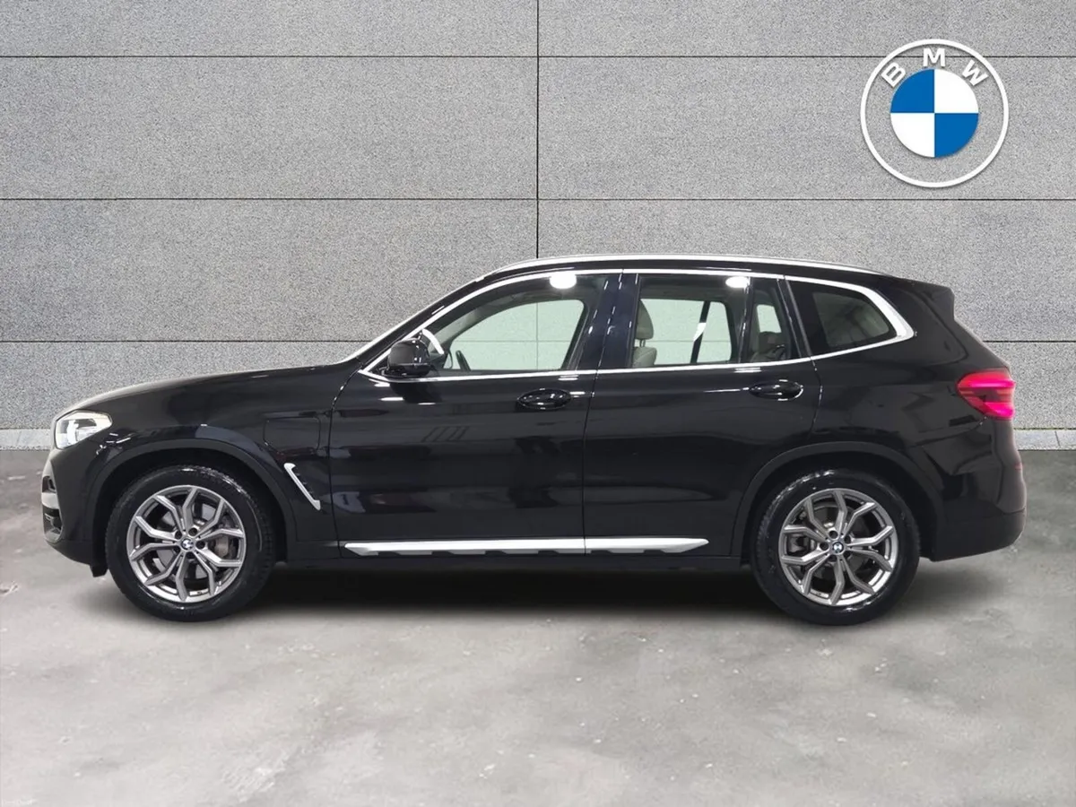 BMW X3 xDrive30e xLine - Image 3